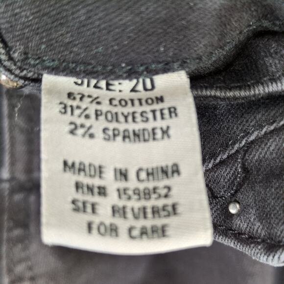 Satin Doll Women's 20 Stretch Black Denim Cropped Jeans, Stud Waist Button Fly - Picture 5 of 6